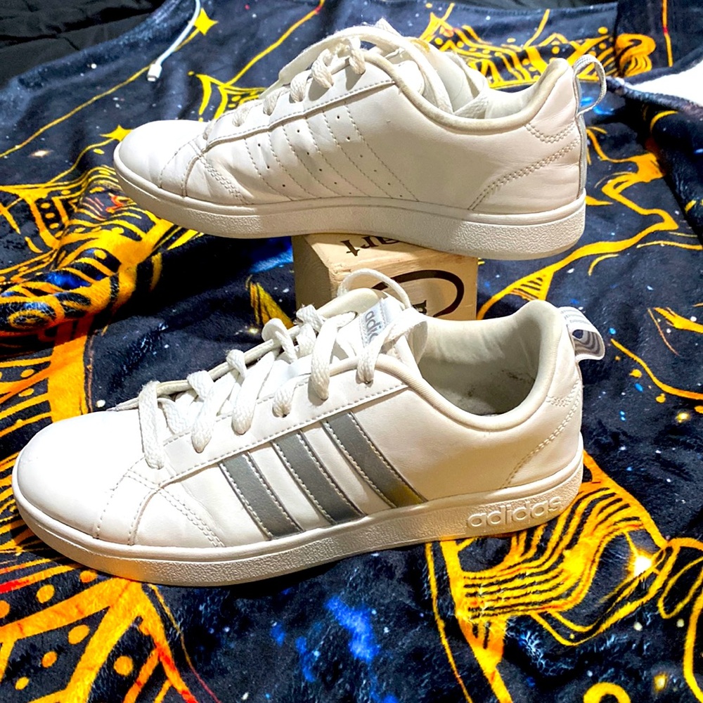 Adidas classic size 6